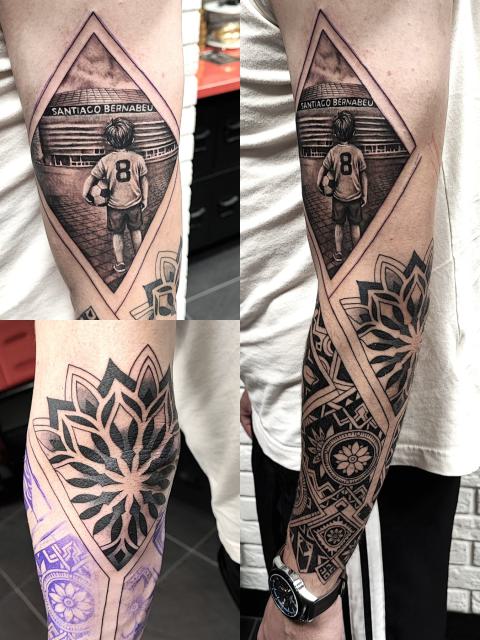 Geometrikus rombusz kompozíció mandalával a karon